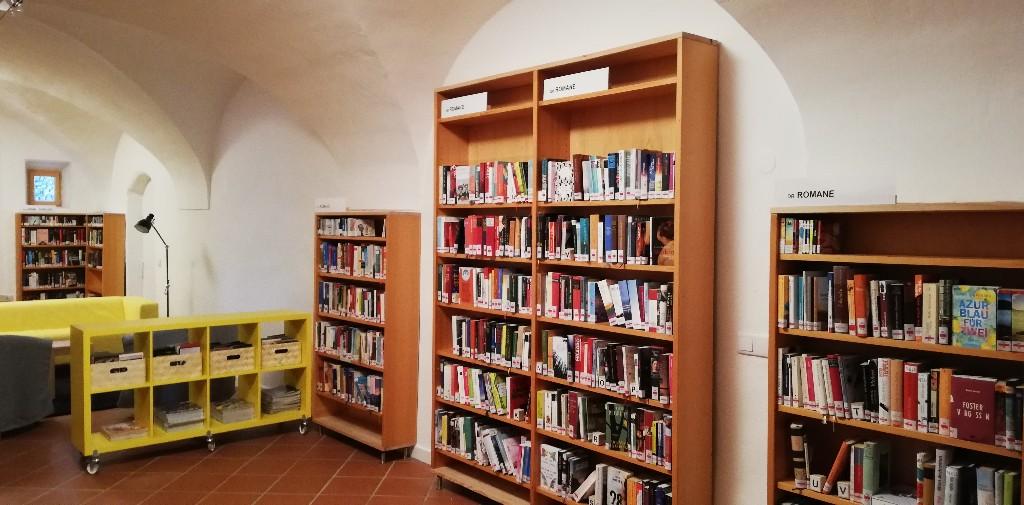 Gemeindebücherei Pettnau innen