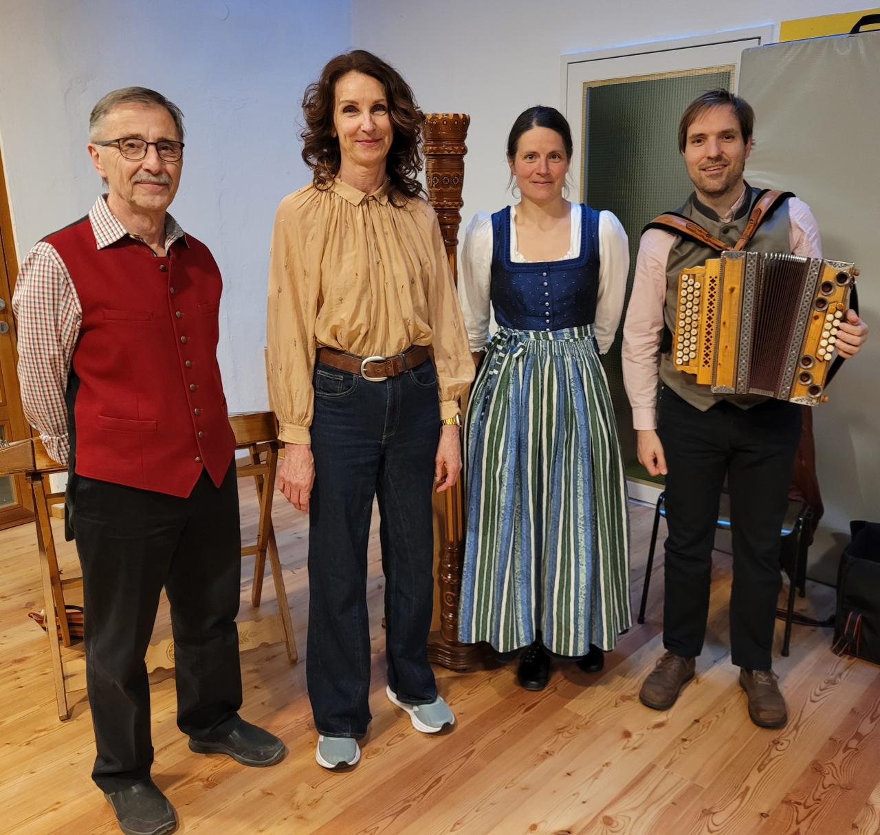 Anja Jonuleit und Musikanten
